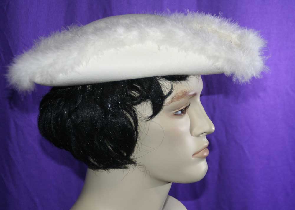 TRICORN ADULT WHITE VILT EC