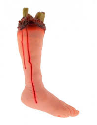 AFGEHAKTE BEEN MET BLOED