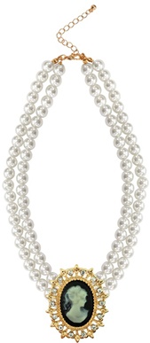 CHOKER  PEARLS